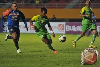 Arema Tekuk Persebaya 1-0