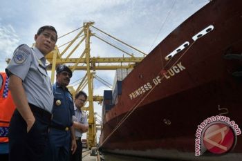 Pelindo III Terus Perbaiki Pelabuhan Tanjung Emas