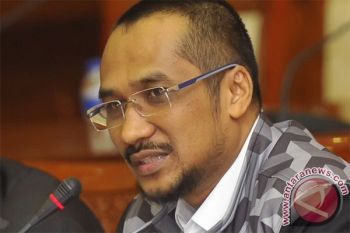 Saksi Pemilik Apartemen:  Abraham Samad datang Pakai Masker