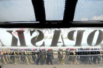 Defile Pasukan TNI AL