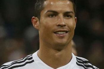 Putra Ronaldo Ternyata Penggemar Messi