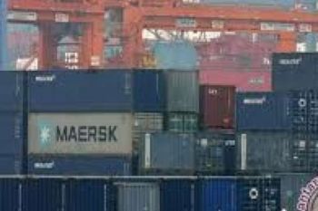 Di Balik Perjalanan Barang Di Tanjung Priok