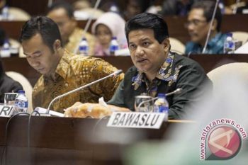 Komisi II DPR Usulkan Pilkada Serentak pada 2016