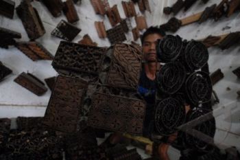 Dekranasda mendorong pengrajin batik ikuti perkembangan fesyen 