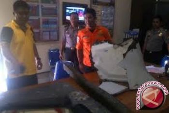 Nelayan Donggala Temukan Serpihan Pesawat Airasia 