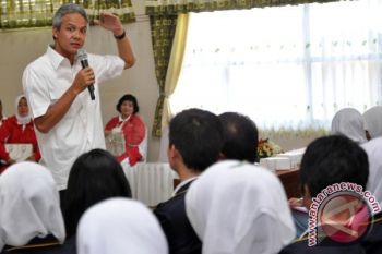 Ganjar Suntik Motivasi Pelajar SMAN 1 Pati