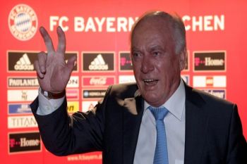 Pelatih Top Jerman Meninggal