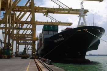 TPKS Operasikan 10 Trailer Kontainer