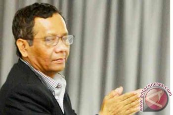 Mahfud MD Nilai Samad Melanggar tetapi Tidak Merugikan Siapa Pun