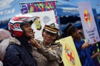 Peringati HUT Bhayangkara, Polres Solok Selatan bagi 1000 helm