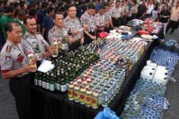 Polisi: Miras Impor Palsu Dijual Murah