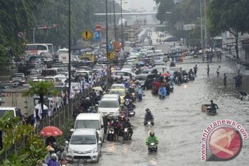 Banjir Limpahan Berkah Tukang Ojek, Sehari Bisa Kantongi Rp700.000 