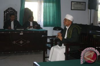 Majelis Hakim Tolak Eksepsi Terdakwa Mahrip