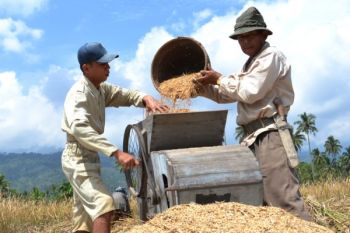 Capai Swasembada Pangan, Keltan Solok Selatan Peroleh Bantuan Alsintan