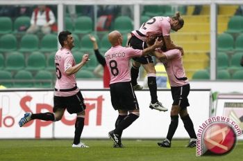 Napoli dipermalukan Palermo 1-3