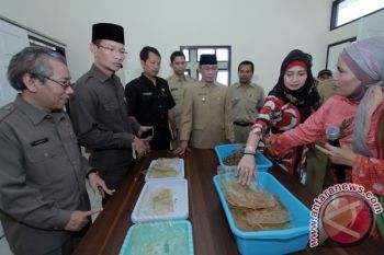 Wali Kota Mataram Resmikan Bangsal Pengelolaan Perikanan
