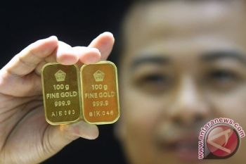 Emas Jatuh ke Tingkat Terendah Dalam Enam Minggu