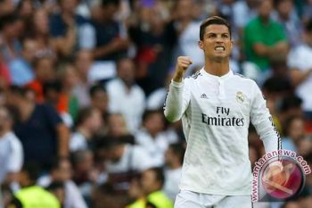 Madrid Kalahkan Schalke 2-0