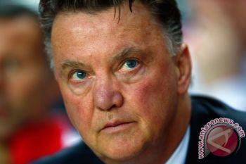 Van Gaal Diperingatkan Seputar Komentarnya Terhadap Wasit