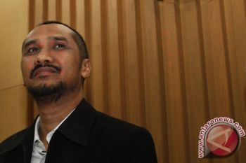 Abraham Samad ditunggu Polda Sulselbar Sampai Siang