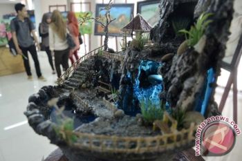 Mahasiswa UNM Pamerkan 63 Karya Seni Rupa 