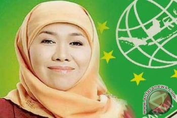 Mensos Serahkan Mobil Dapur Umum Untuk Kalteng 