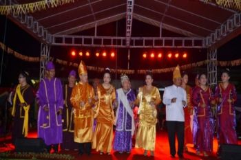 Sarundajang syukuri keragaman etnis