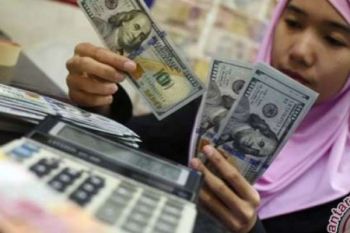 Rupiah Ditutup Melemah 24 Poin Jumat Sore 
