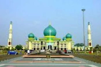 Masjid Agung Pekanbaru Jadi Lokasi Olahrga Imigran