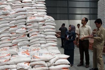 Kendala Operasi Pasar Beras Bulog