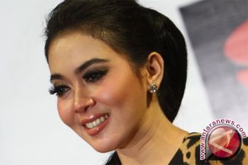 Syahrini Diperiksa Bareskrim Polri