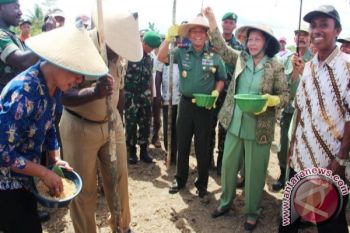 Prajurit TNI di Timika dukung program swasembada pangan