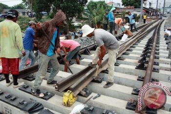 Rel KA Jalur Pelabuhan-Stasiun Tawang Disosialisasikan