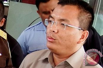  Denny Penuhi Panggilan Bareskrim sebagai Saksi