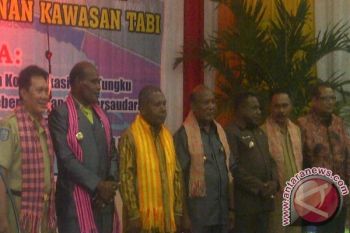Bupati Sarmi usulkan pembentukan "Tabi Holding Company"
