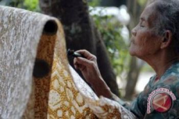 Pengrajin Batik Magelang Kembangkan Pewarna Alami