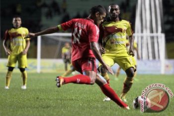 Semen Padang kalahkan Sriwijaya FC 2-1