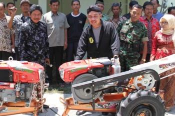 Pemkab Magelang Bantu Alat Pertanian