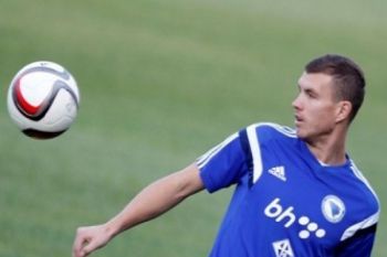  Trigol Dzeko Bawa Bosnia Menang 3-0 Atas Andorra