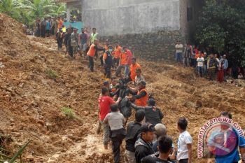 Longsor di Sukabumi, 11 Dievakuasi Satu Korban belum Ditemukan