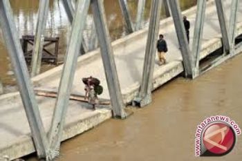 Jembatan penghubung Papua-PNG putus diterjang banjir