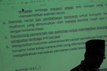 Ribuan Warga Blitar Ikuti Konser Kebangsaan Demi NKRI