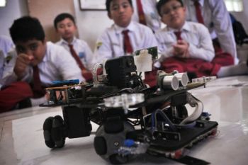 Robot Rakitan Murid SD