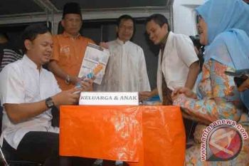 Mobil Curhat untuk Melayani Pemeriksaan Kesehatan Gratis
