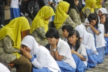 Bukan Penentu Kelulusan, Siswa SMK Doa Bersama Jelang UN