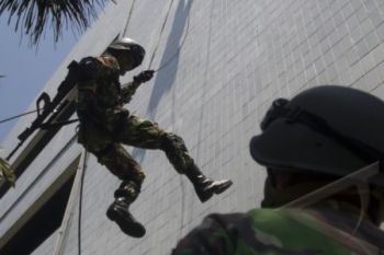 Peduli Lingkungan, Grup 2 Kopassus Jelajah Bangawan Solo