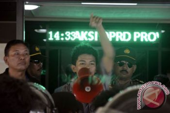 Mahasiswa Bulukumba tolak pembuatan Pinisi di Makassar 