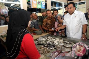Menteri Perdagangan Pantau Harga Kebutuhan Pokok