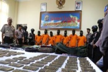 13 Anggota Kelompok Bersenjata Aceh Ditahan