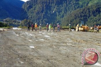 Lapangan terbang Aroanop ditargetkan beroperasi 2016